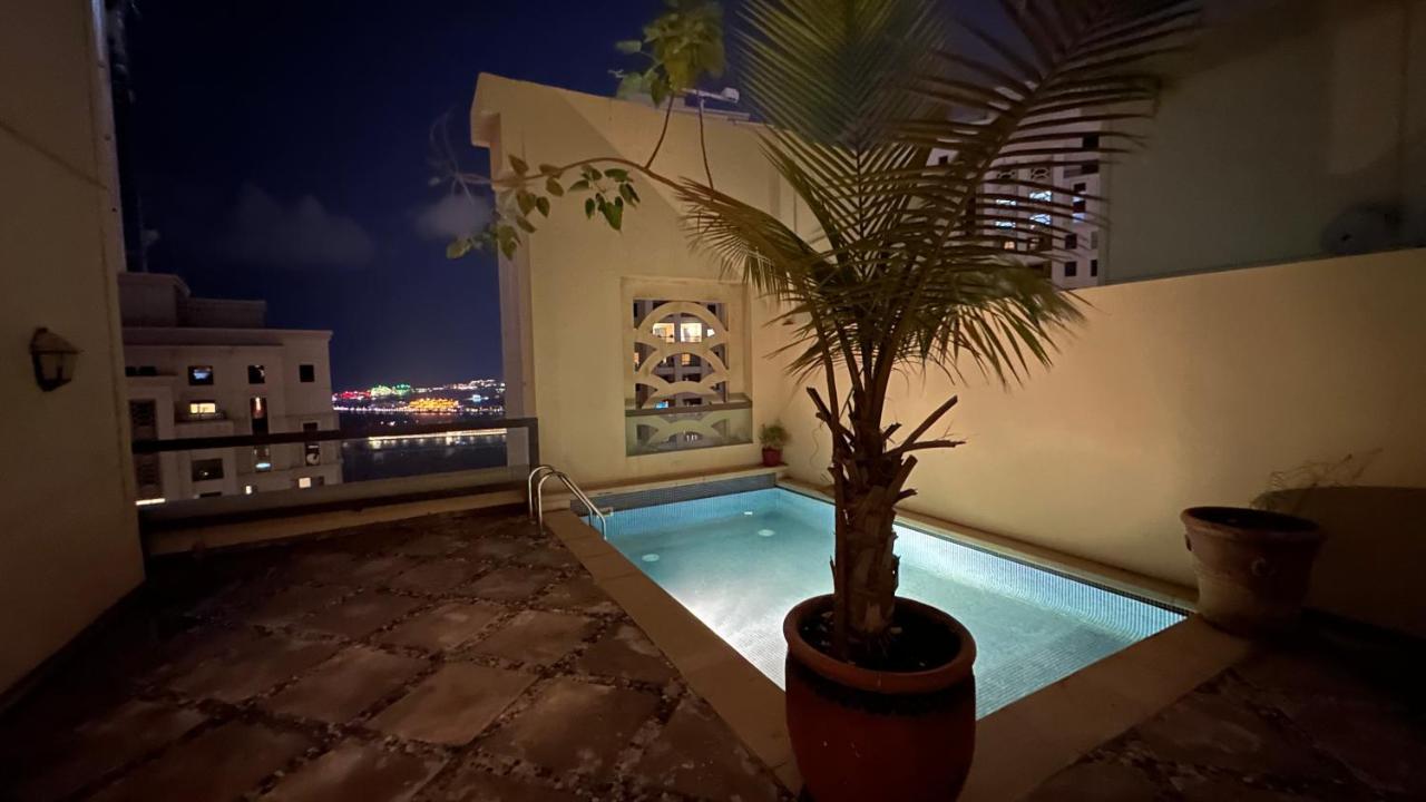 Hostel Neyar Beach Vibes - The Penthouse Dubai Exterior foto