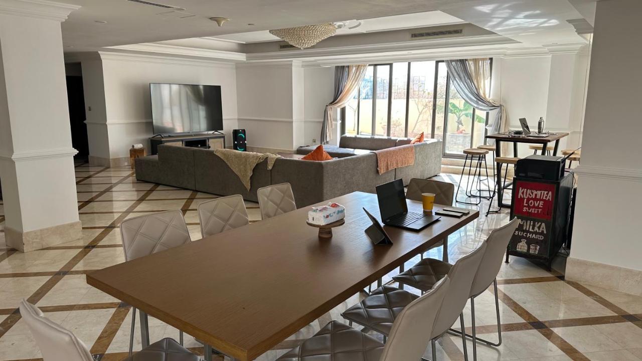 Hostel Neyar Beach Vibes - The Penthouse Dubai Exterior foto
