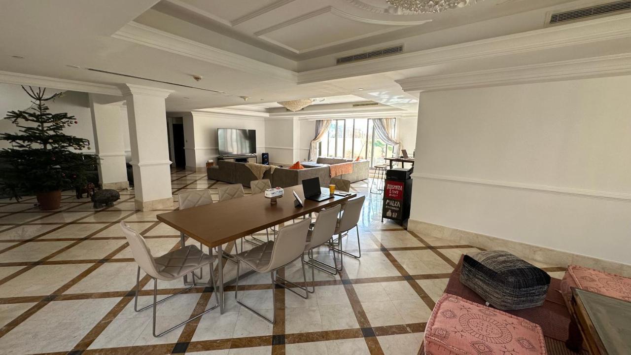 Hostel Neyar Beach Vibes - The Penthouse Dubai Exterior foto