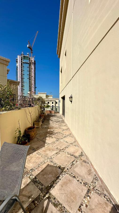 Hostel Neyar Beach Vibes - The Penthouse Dubai Exterior foto